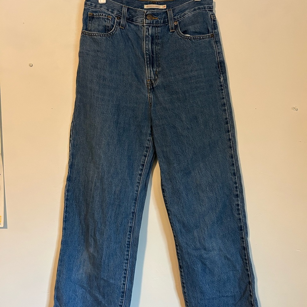 Levi’s High Waisted Straight Blue Jeans